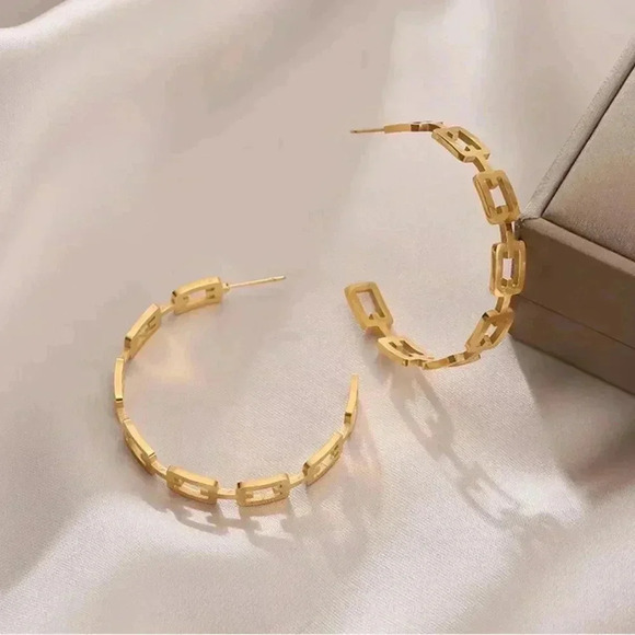*NEW* 18K Gold Plated Stainless Steel Earrings - Chain  Link Open Hoop - Picture 5 of 8